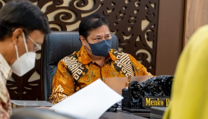 Kebijakan Minyak Goreng Satu Harga Rp14.000 per Liter Berlaku Mulai Besok