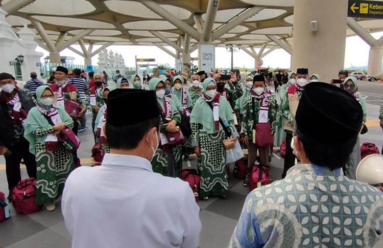   Waduh, 87 Jemaah Umrah Positif Covid-19, 10 Terpapar Omicron