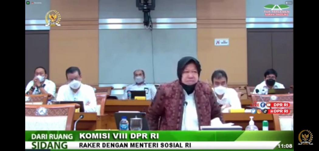 Sekjen Kemensos Diusir saat Rapat, Risma Minta Maaf ke DPR