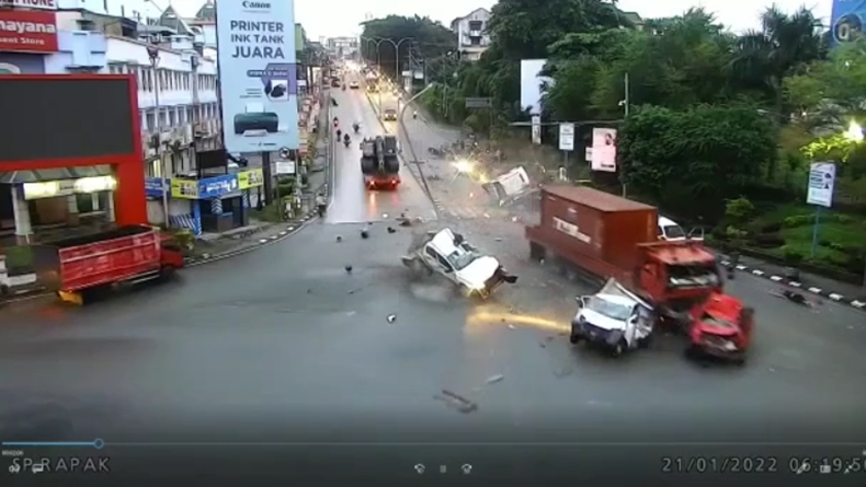 Terungkap, Penyebab Kecelakaan Maut di Balikpapan akibat Truk Kontainer Tambah Sasis