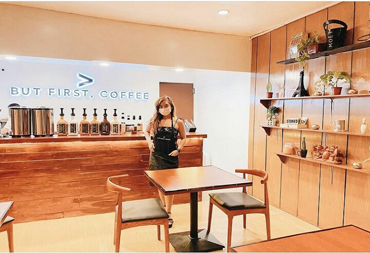 Perempuan Ini Sukses Dirikan Kedai Kopi setelah Nekat Resign saat Pandemi