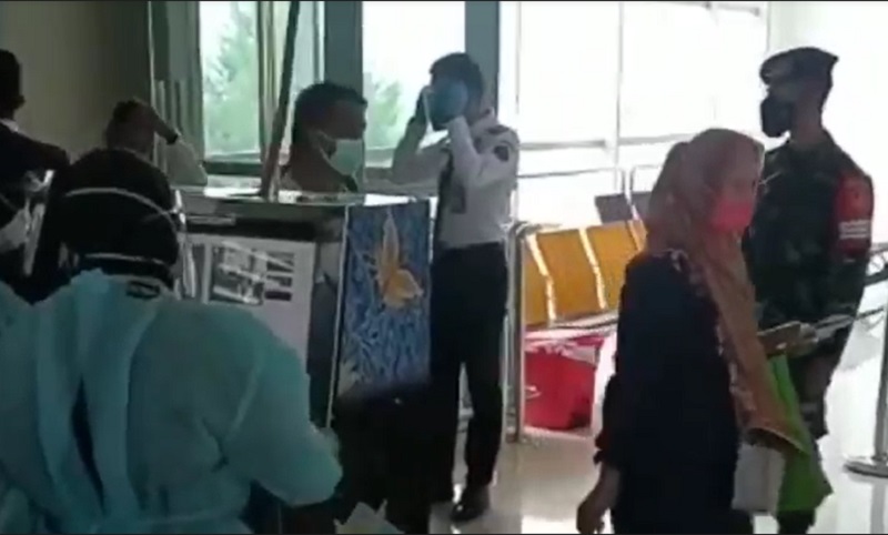Tiba di Bandara Juanda, 2 dari 129 PMI asal Malaysia Positif Covid-19 