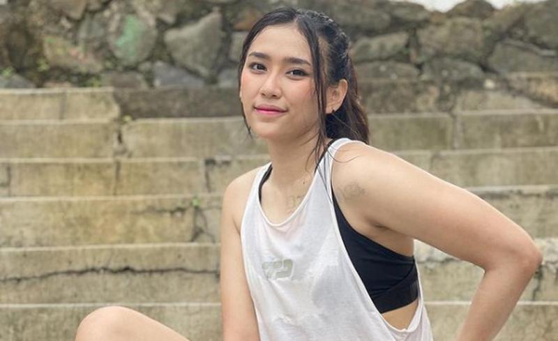 Pevoli Cantik Yolla Yuliana Dukung Spanyol di FIBA World Cup 2023: Pemainnya Macho Bikin Panas