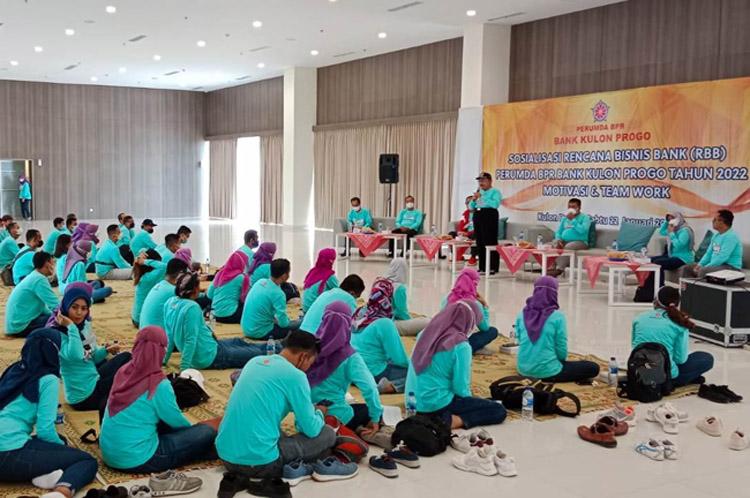 Rencana Bisnis 2022, Perumda Bank Kulonprogo Targetkan Pertumbuhan Moderat 7 Persen