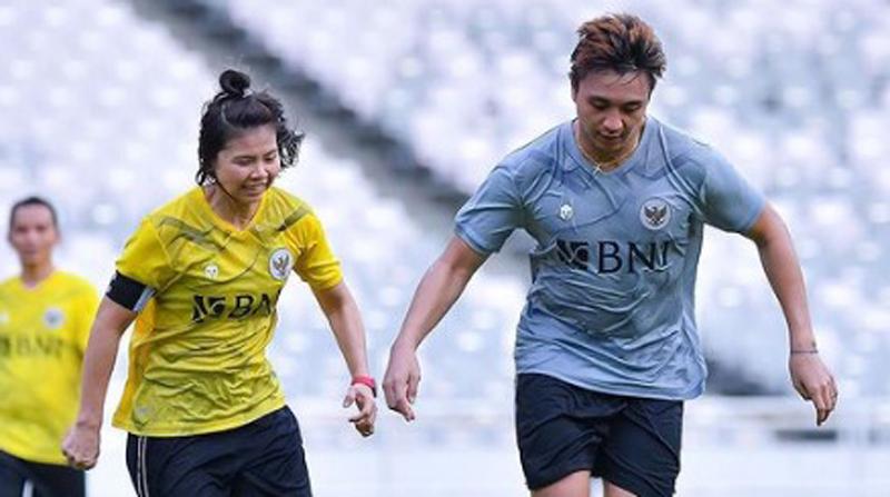 Greysia Polii Jajal Main Sepak Bola: Punya Passing Keren, Sukses Cetak Gol