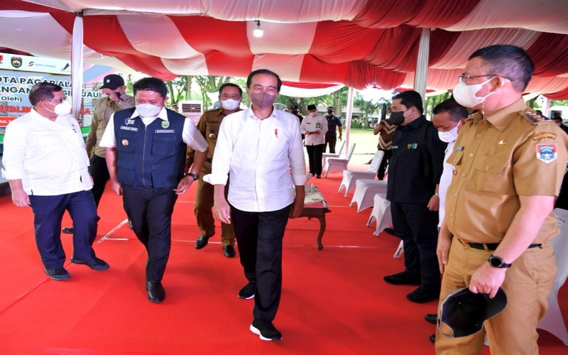 Naik Heli ke Pagaralam, Presiden Canangkan Kota Zero Emisi di Kaki Gunung Dempo