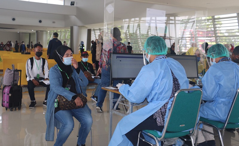 Diputuskan Jokowi, PPLN yang Sudah 2 Kali Divaksin Covid-19 Hanya Dikarantina 5 Hari   