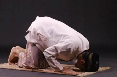 Niat Sholat Hajat 2 Rakaat, Lengkap Tata Cara serta Doa Setelahnya yang Mustajab