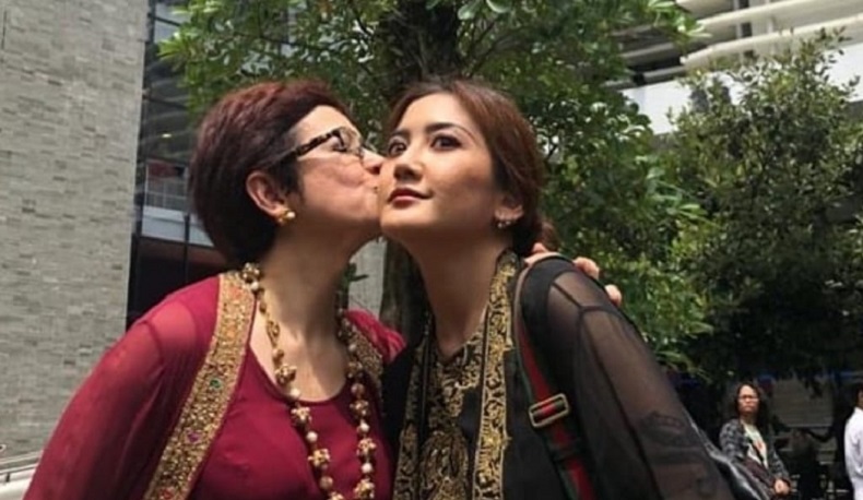 Putri Nurul Arifin Maura Magnalia Meninggal Dunia karena Serangan Jantung