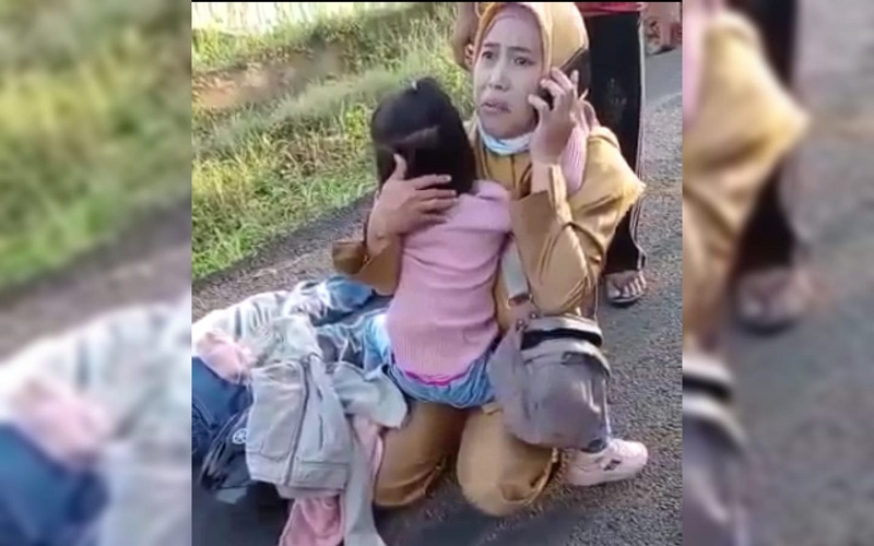 Suami Tewas Ditembak Begal, Istri Ini Menangis Peluk Anak Minta Tolong ke Warga