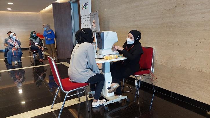Ratusan Karyawan Antusias Ikut Program Pemeriksaan Mata MNC Peduli