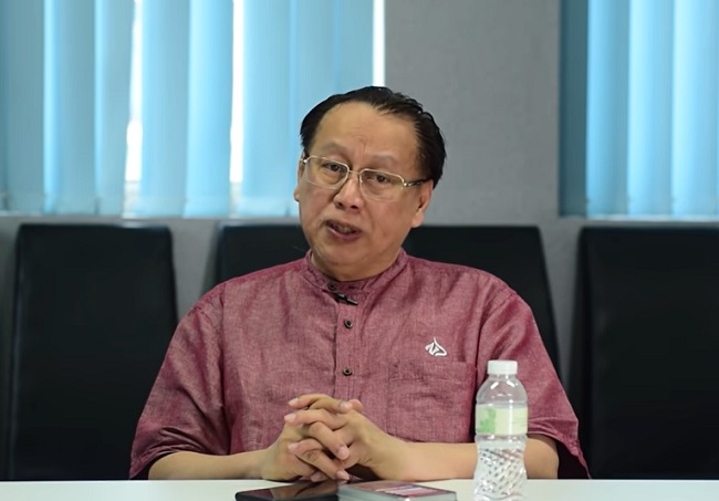 Kisah Sukses Pendiri JNE Djohari Zein, Mualaf Rajin Sedekah yang Mulai Bisnis sejak Sekolah