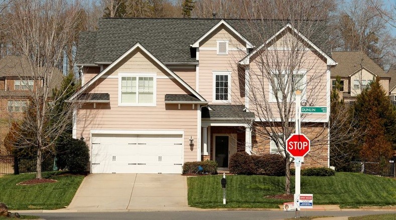 Pemilik Rumah Dapat Penghasilan Rp500 Miliar dari Penyewaan Halaman Parkir Mobil