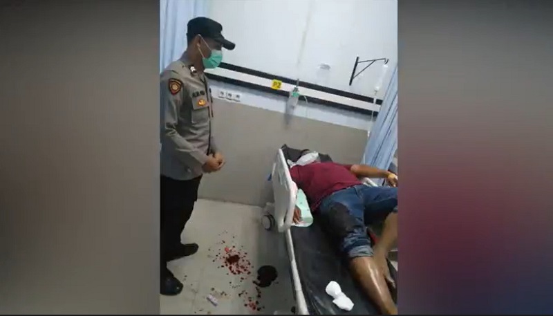 Gegara Batuk, Kades dan Kasun di Lumajang Saling Bacok hingga Luka Parah