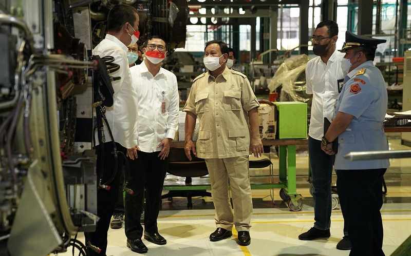 Kunjungi PT GMF AeroAsia, Prabowo Tegaskan Indonesia Harus Mandiri Merawat Alutsista