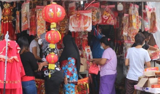 Sejarah Perayaan Imlek di Indonesia : Dilarang di Orde Baru, Diizinkan oleh Gus Dur