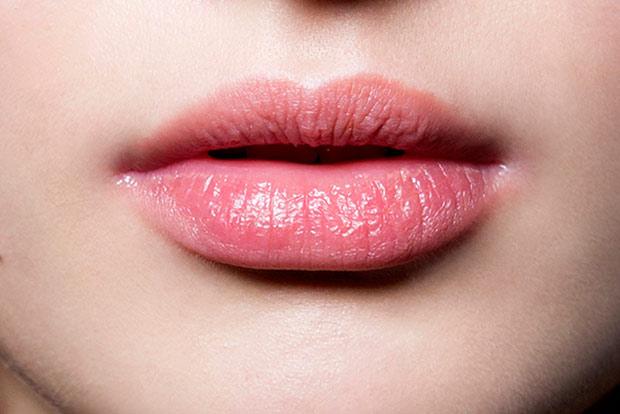 Perbedaan Bibir yang Sudah Ciuman dan yang Belum, Adakah Cirinya?