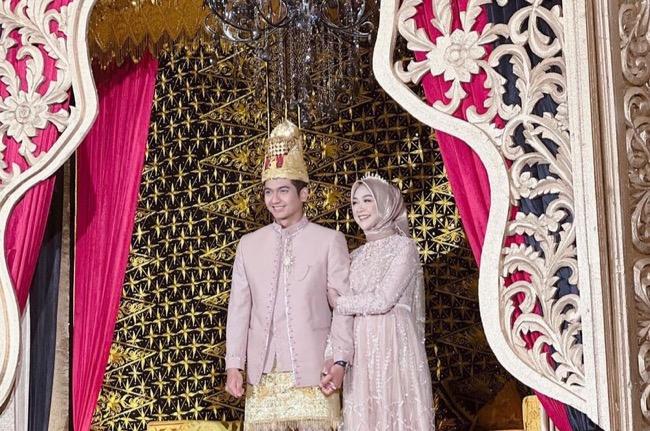 Perut Ria Ricis saat Acara Ngunduh Mantu di Aceh Jadi Sorotan, Lagi Hamil?