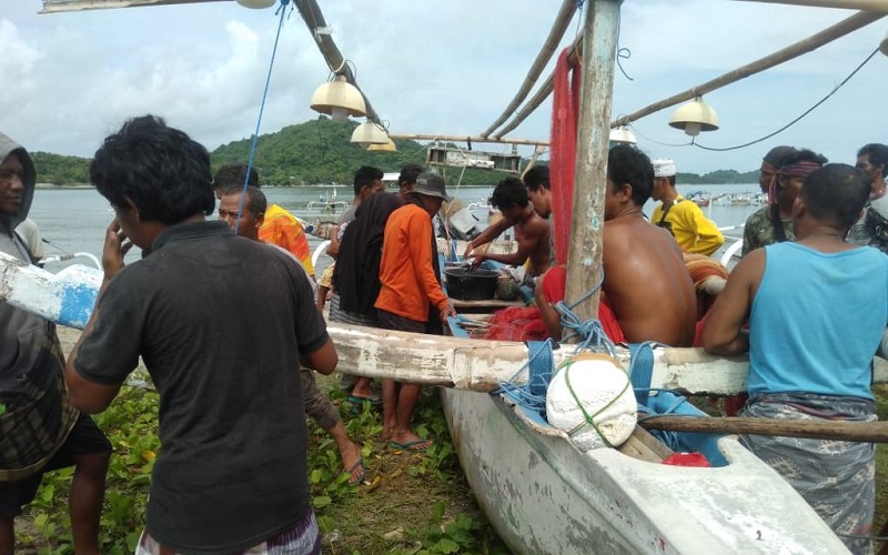 Tak Kunjung Pulang, Nelayan Ini Ditemukan Tewas di Atas Perahu