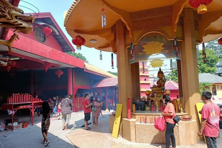 Serba-serbi Makna Simbol di Kelenteng Berusia Hampir 600 Tahun