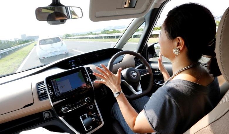 Melamun 2 Detik saat Berkendara Bisa Sebabkan Mobil Kehilangan Kendali 44 Meter