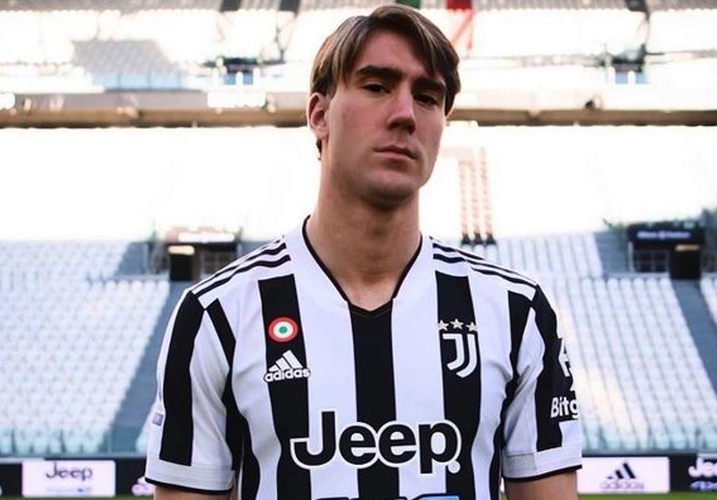 Gabung Juventus, Dusan Vlahovic Enggan Tempati Rumah Mewah Bekas Cristiano Ronaldo