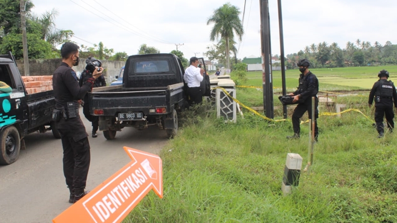Tim Gegana Brimob Polda Lampung Ledakkan 2 Mortir Peninggalan Perang Dunia