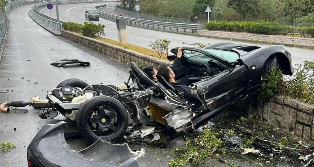 Viral Supercar Hancur dalam Kecelakaan Dahsyat, Ajaib 2 Penumpangnya Selamat tanpa Cedera