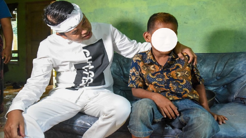 Bocah Purwakarta Ini Kerap Mabuk dan Ngamuk Bawa Golok, Dedi Mulyadi Turun Tangan