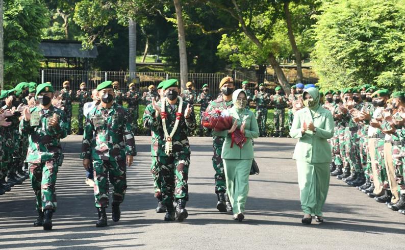 Brigjen TNI Parwito Gantikan Brigjen TNI Widi Prasetijono Jabat Kasdam IV/Diponegoro 