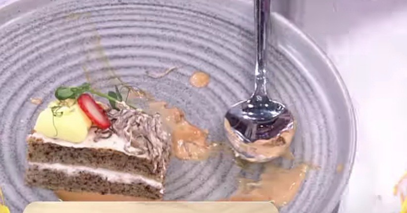 Unik, Peserta Ini Lolos Tantangan MasterChef karena Bikin Banana Cake dengan Jantung Pisang