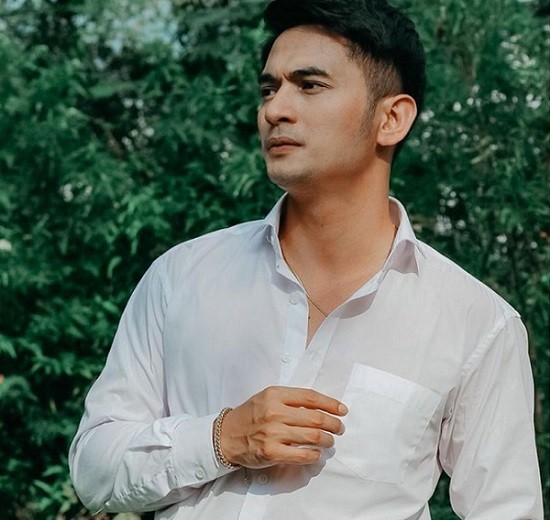 Pernah Jadi Afiliator, Aktor Ini Bongkar Kecurangan Binary Option