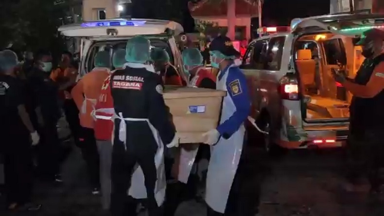  Relawan Temukan Potongan Tubuh saat Evakuasi Korban Kecelakaan Bus di Bukit Bego