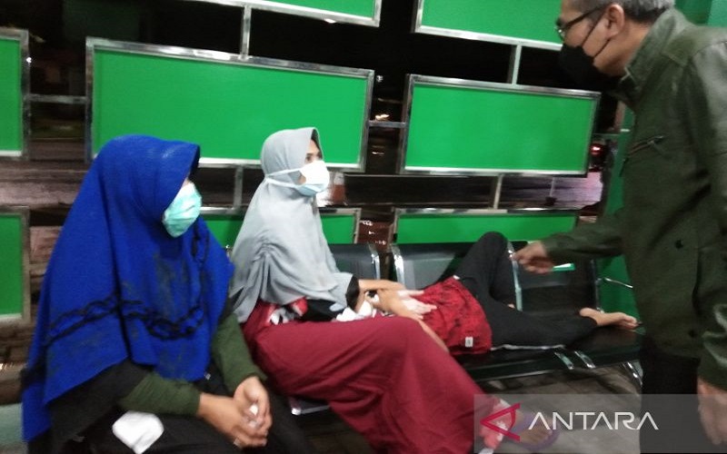 Bupati Bantul Kunjungi Korban Kecelakaan Bukit Bego, Sampaikan Turut Berduka