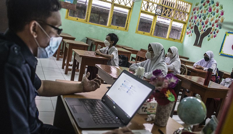 Jakarta PPKM Level 2, PTM Masih 50 Persen