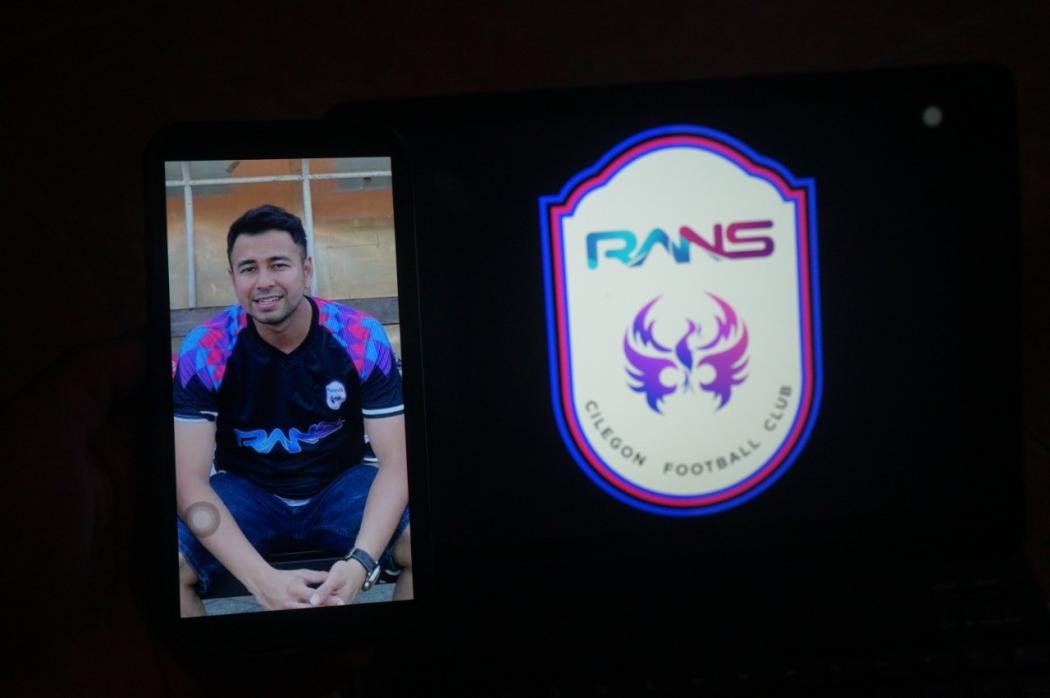 Artis Berlomba Akuisisi Klub Sepak Bola, Fenomena Apa?