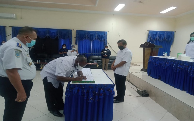 PPID Kabupaten Jayapura Dikukuhkan Wabup Giri Wijayantoro