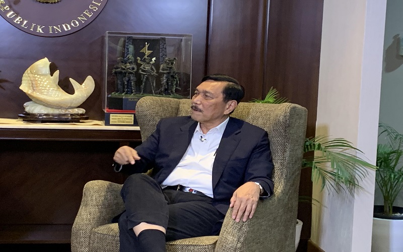 Tegaskan Tak Ada Lagi Penutupan Mal dan Bioskop, Luhut: Kita Lakukan Pembatasan