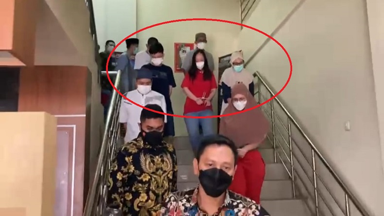 8 Tersangka Pinjol Ilegal Sleman Segera Disidangkan di PN Bandung