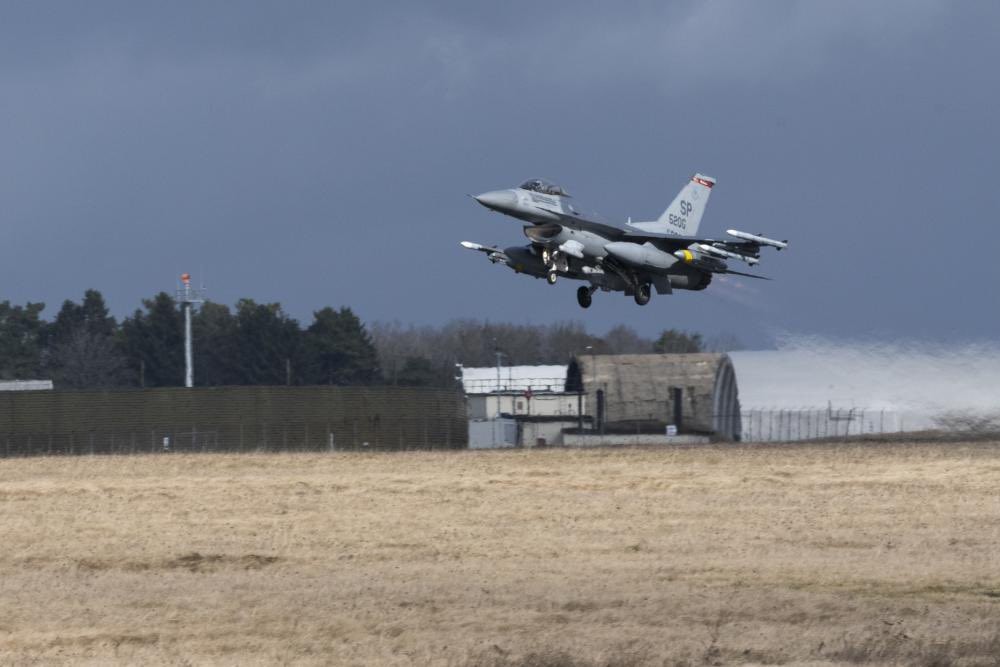 Krisis Ukraina Makin Tegang, AS Kerahkan Satu Skuadron Jet Tempur F-16 ke Rumania