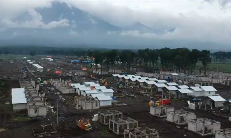 2.000 Unit Hunian untuk Korban Erupsi Semeru Ditargetkan Tuntas sebelum Ramadan 