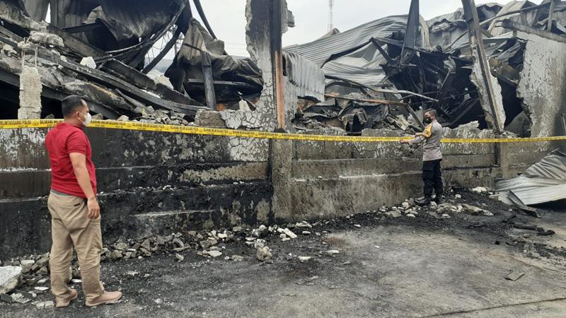 Polda Jateng Selidiki Penyebab Kebakaran Gudang Pabrik Plastik di Pati