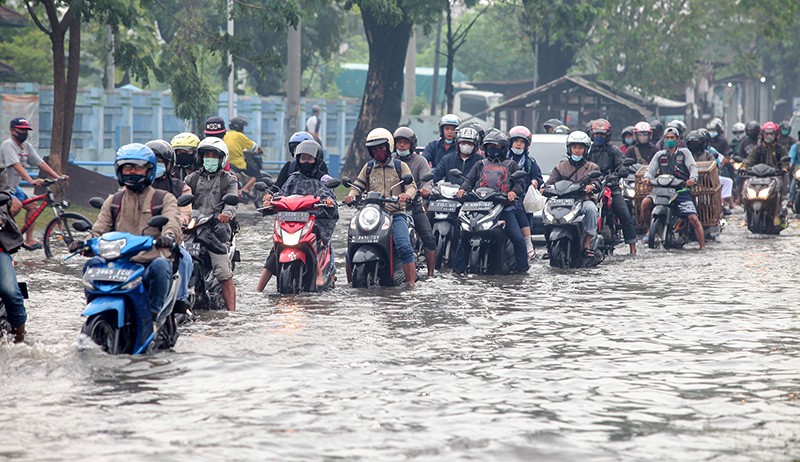 Waspada, Ada 7 Wilayah Rawan Banjir dan 15 Titik Rawan Longsor di Jalur Mudik Jatim