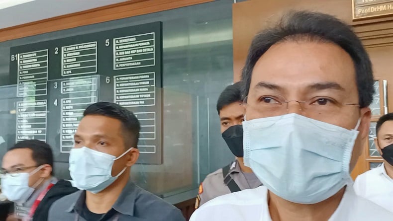 Sidang Putusan Ditunda, Azis Syamsuddin: Selamat Hari Kasih Sayang