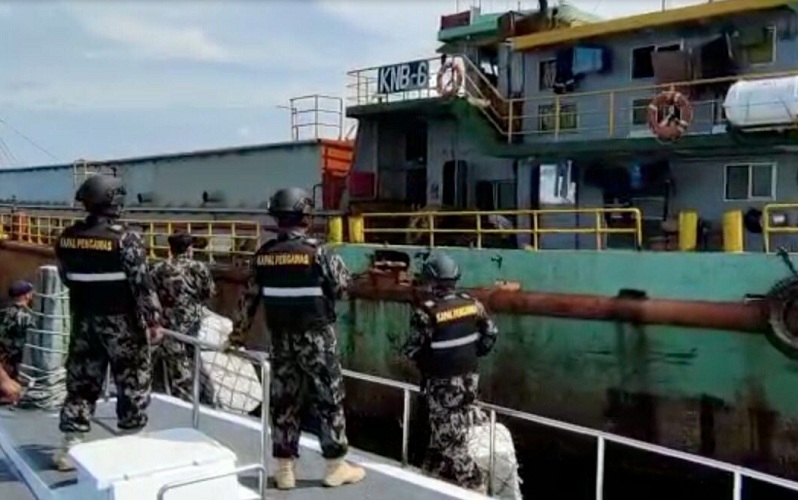 KKP Hentikan Penambangan Pasir Laut Ilegal di Perairan Pulau Rupat