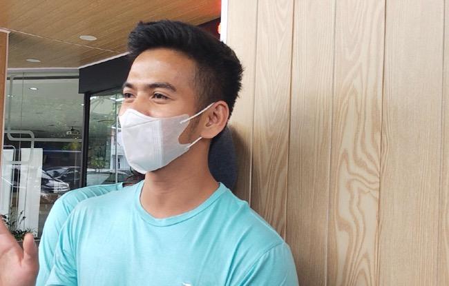 Diisukan Cerai, Begini Penjelasan Ridho DA sang Istri Unfollow dan Hapus Foto