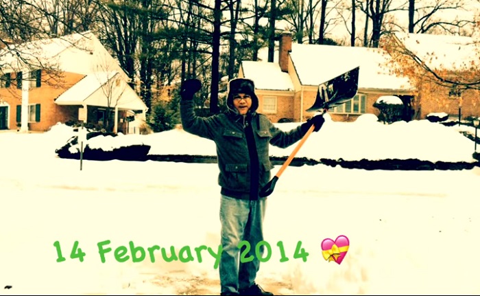 Mengenang Valentine Day, Sri Mulyani Malah Unggah Video Kerja Bakti Gali Salju