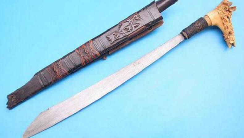 Mandau Terbang, Kesaktian Suku Dayak