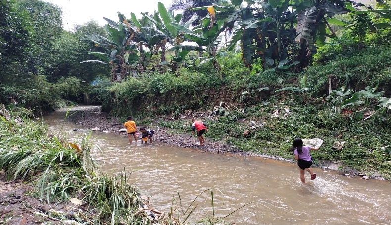 Sempat Diterjang Banjir Bandang, Warga Bantaran Sungai Cihaur KBB Trauma 