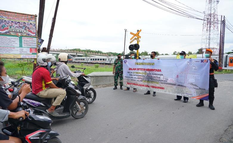  KAI Tutup Akses Perlintasan Alastua Semarang, Ada Apa?